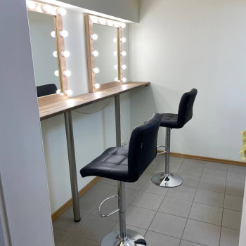 Аренда рабочего места для визажиста
                    Косметологічний центр M-Cosmetics Черкаси