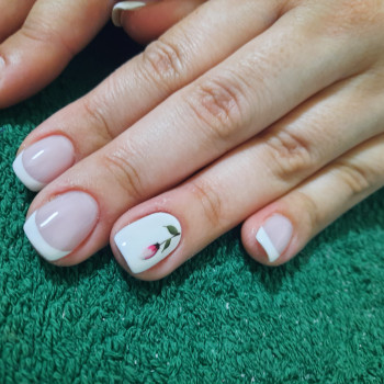 французский маникюр, маникюр с цветами