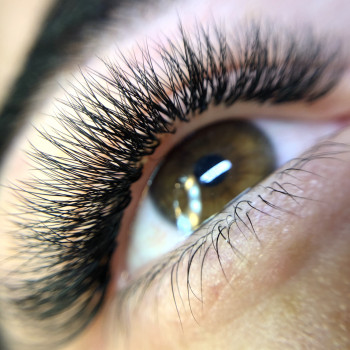 Наращивание ресниц
                    Лешмейкер Анна Одеса