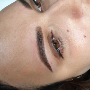 Перманентный макияж
                    Майстер перманентного макіяжу Ангелина Вінниця