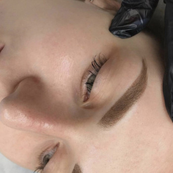 Перманентный макияж
                    Майстер перманентного макіяжу Ангелина Вінниця