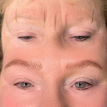 Волоскова техніка-апарат/Кашемірові брови / Реалізм
                    Мастер перманентного макияжа Юліана Ивано-Франковск