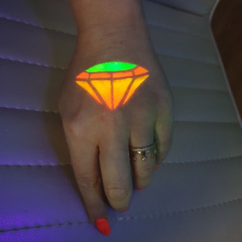 Неоновое био-тату