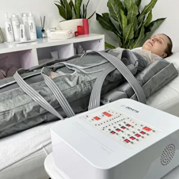 Антицелюлітні програми корекції фігури
                    Массажный салон Студія Масажного Мистецтва Ровно