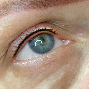 Перманентный макияж бровей, век
                    Мастер перманентного макияжа Валерия Николаев