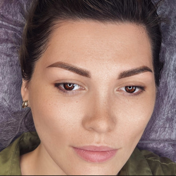 Перманентный макияж брови, веки, губы
                    Майстер перманентного макіяжу Оксана Кам'янське