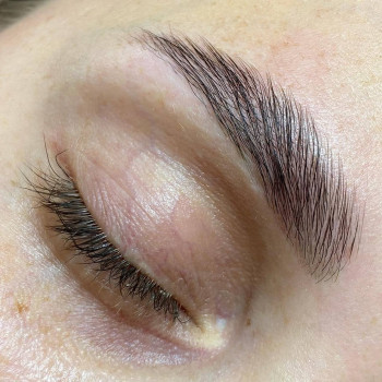 Ламинирование бровей