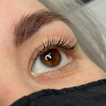 Ламинирование бровей
                    Бровист Жанна Харьков