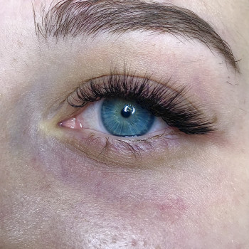 Наращивание ресниц
                    Салон краси FoKs Одеса