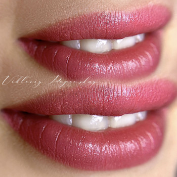 Перманентный макияж губ
                    Мастер перманентного макияжа Виктория Киев