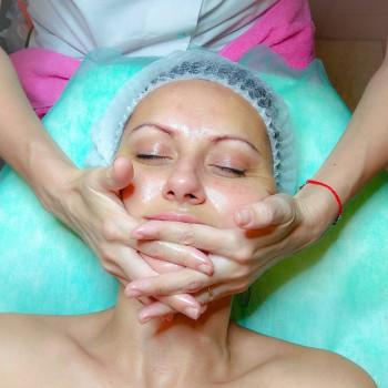 Массаж лица, фото - косметолог ВикторияВікторія Моцная