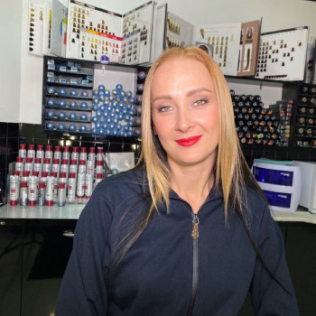 Макіяж вечірній
Тривалість процедури 80 хв
Вартість від 54