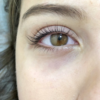 Ламинирование ресничек
                    Лешмейкер Ксения Киев