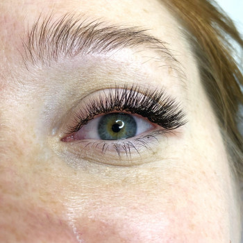 Наращивание ресниц
                    Лешмейкер Ксения Киев