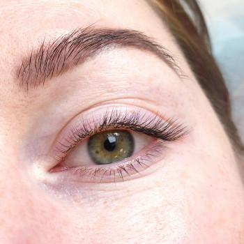 Наращивание ресниц
                    Лешмейкер Ксения Киев