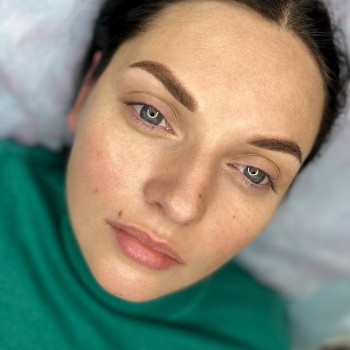 Брови в технике Air EyeBrows сразу после процедуры.