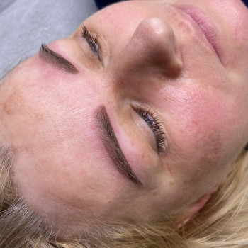 Перманентний макіяж брів
                    Мастер перманентного макияжа Наталія Львов