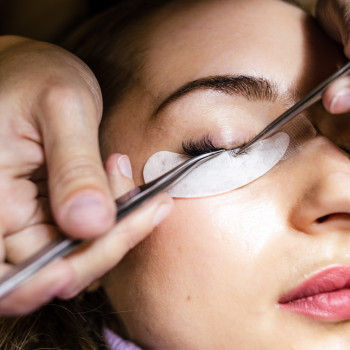 Наращивание ресниц
                    Салон краси FoKs Одеса