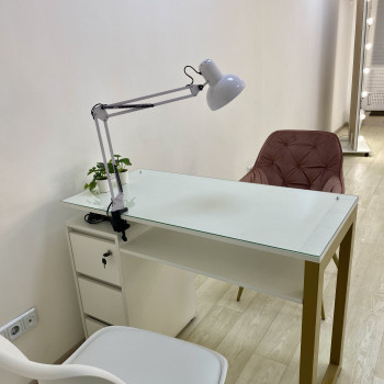 Аренда рабочего места бровиста/ визажиста/ мастера маникюра-педикюра/ лешмейкера
                    Лешмейкер Валерия Киев