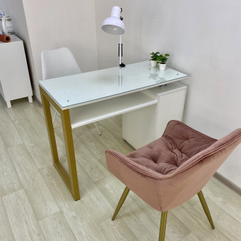 В скором времени будет еще комод и полочка для лаков, педикю