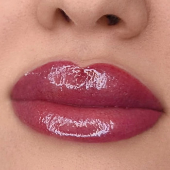 Губы в технике помадный прокрас