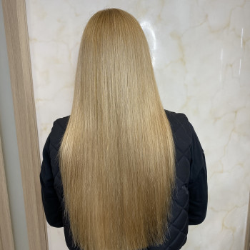 Стрижка горячими ножицями
                    Салон красоты Status & Style Киев