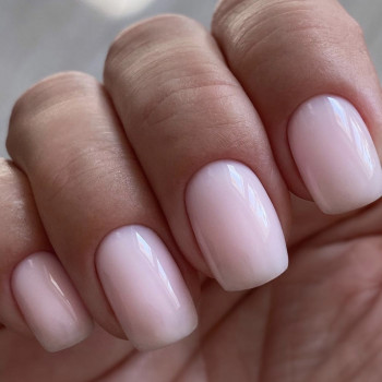 Манікюр з гель-лаком
                    Салон красоты Status & Style Киев