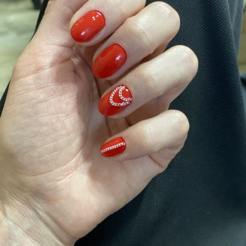 Манікюр з гель-лаком
                    Салон красоты Status & Style Киев