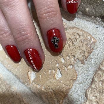 Манікюр з гель-лаком
                    Салон красоты Status & Style Киев