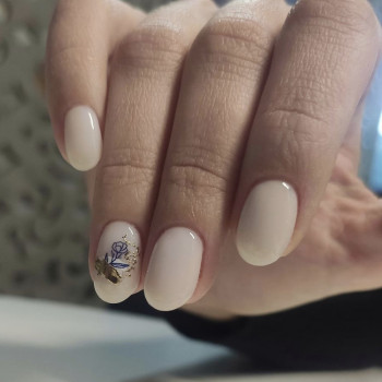 Манікюр з гель-лаком
                    Салон красоты Status & Style Киев