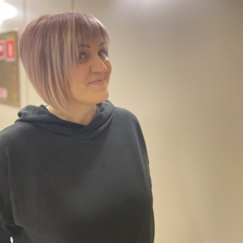 Стрижка женская
                    Парикмахер-стилист Татьяна Киев