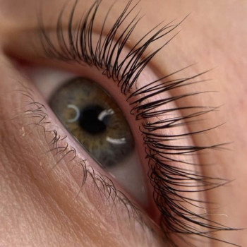 Фото из портфолио мастера Дарья Сахневич (бровист, Житомир)