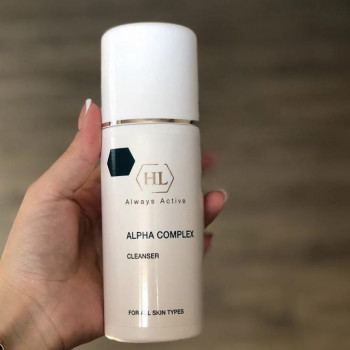 Alpha Complex Cleanser