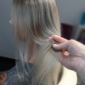 Окрашивание волос Airtach
                    Перукар-універсал Ангелина Маріуполь