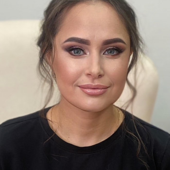 Макияж
                    Визажист Ксения Днепр