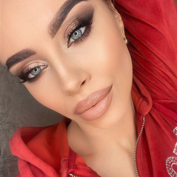 Макияж
                    Візажист Ксения Дніпро