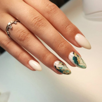 Фото з портфоліо майстра Елена Клепач (майстер манікюру, Кременчук)