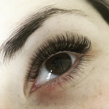 Наращивание ресниц
                    Лешмейкер Алеся Киев