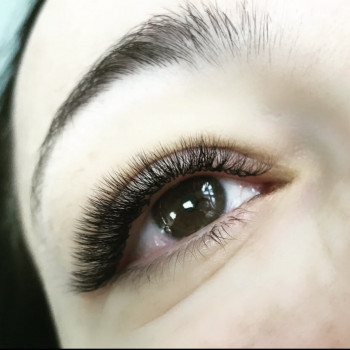 Наращивание ресниц
                    Лешмейкер Алеся Киев