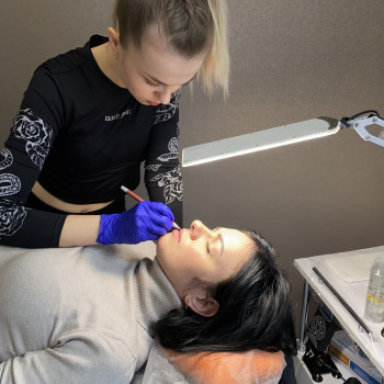 Перманентний макіяж
                    Мастер перманентного макияжа Анастасія Львов