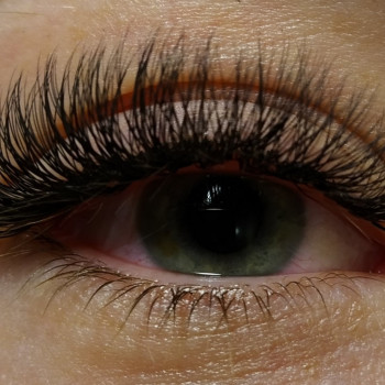 Наращивание ресниц
                    Мастер маникюра Алёна Фастов