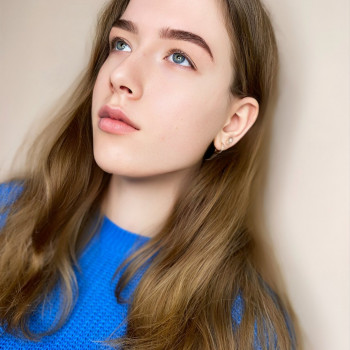 Оформление бровей
                    Визажист Юлия Полтава