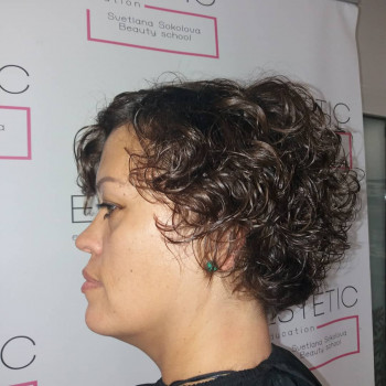 Круглая градация на кудрявый волос