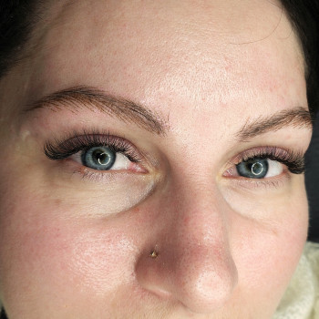 Татуаж / перманентный макияж бровей в технике Гиперреализм
                    Майстер перманентного макіяжу Оксана Київ