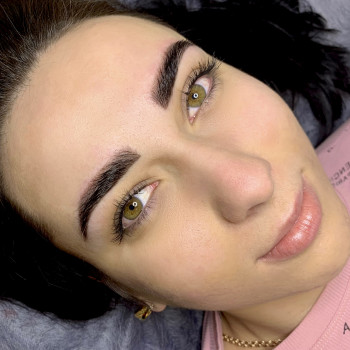 Перманентный макияж
                    Мастер перманентного макияжа Таня Ужгород