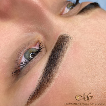 Перманентний макіяж Брів