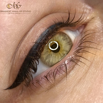 Перманентний макіяж Стрілочка