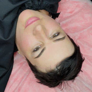 Перманентный макияж брови
                    Майстер перманентного макіяжу Юлия Суми