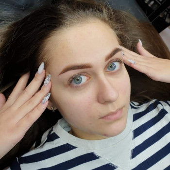 Перманентный макияж брови
                    Майстер перманентного макіяжу Юлия Суми