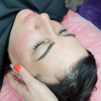 Перманентный макияж брови
                    Майстер перманентного макіяжу Юлия Суми